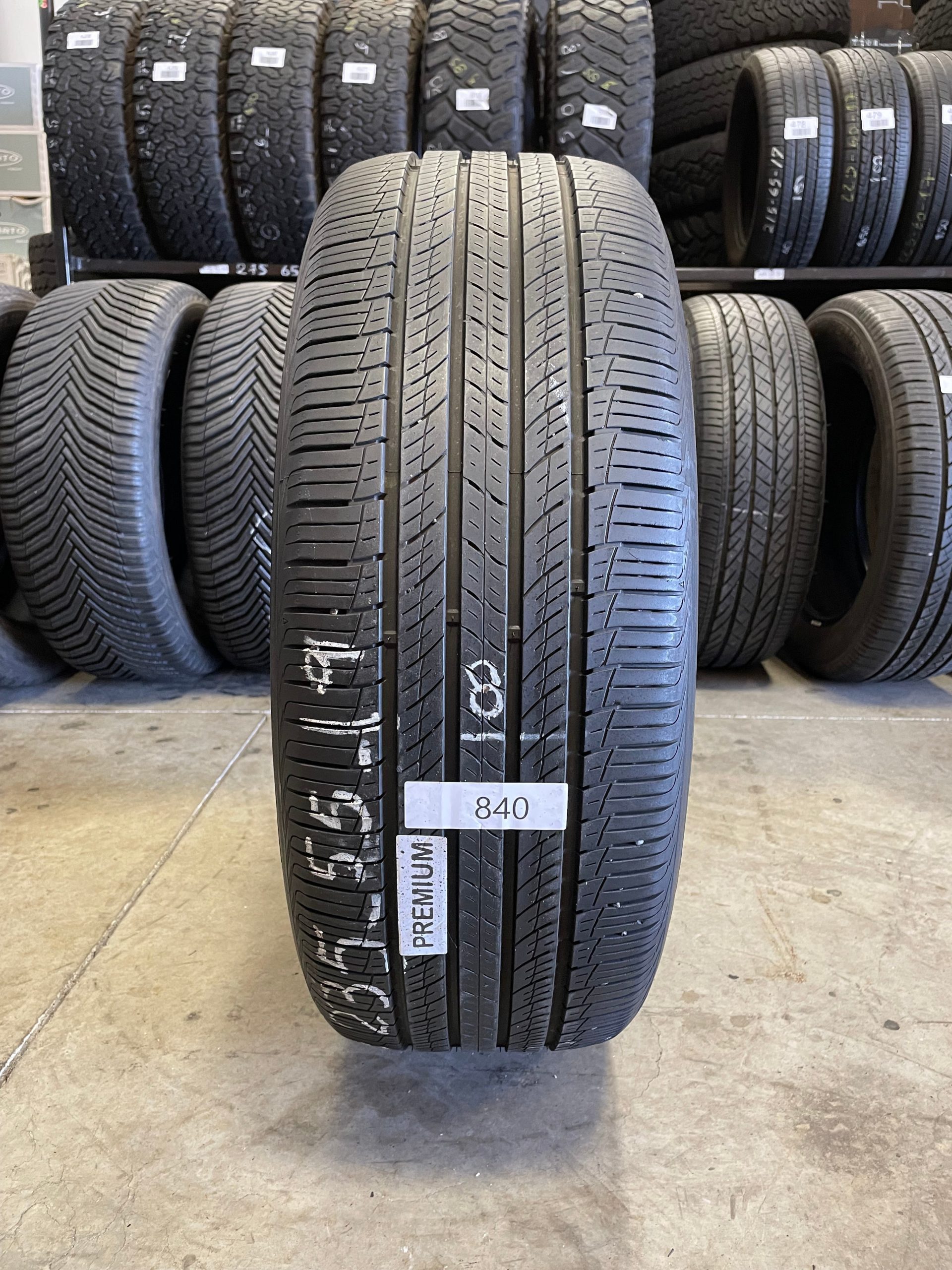 SINGLE 235/55R19 Hankook Dynapro HP2 101 H SL - Premium Used Tires